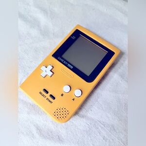 ✨ GAMEBOY hand held console ✨